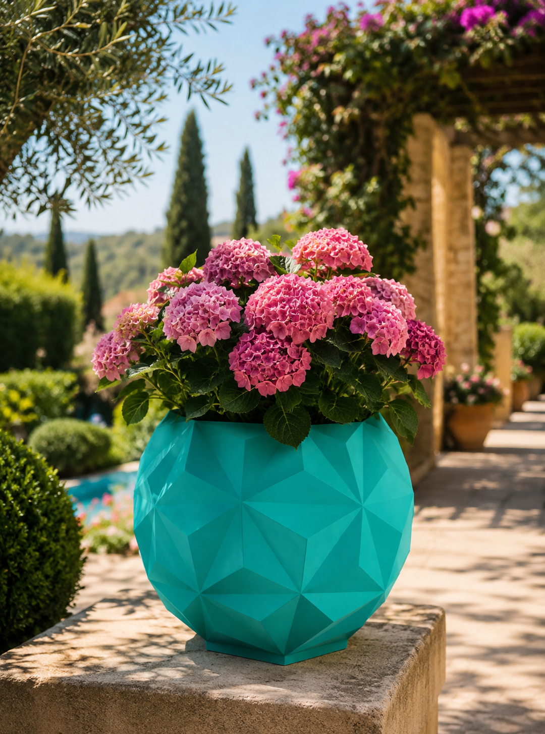 Vaso minimal verde per piante o decorazioni da interno, design moderno e decorazione da giardino