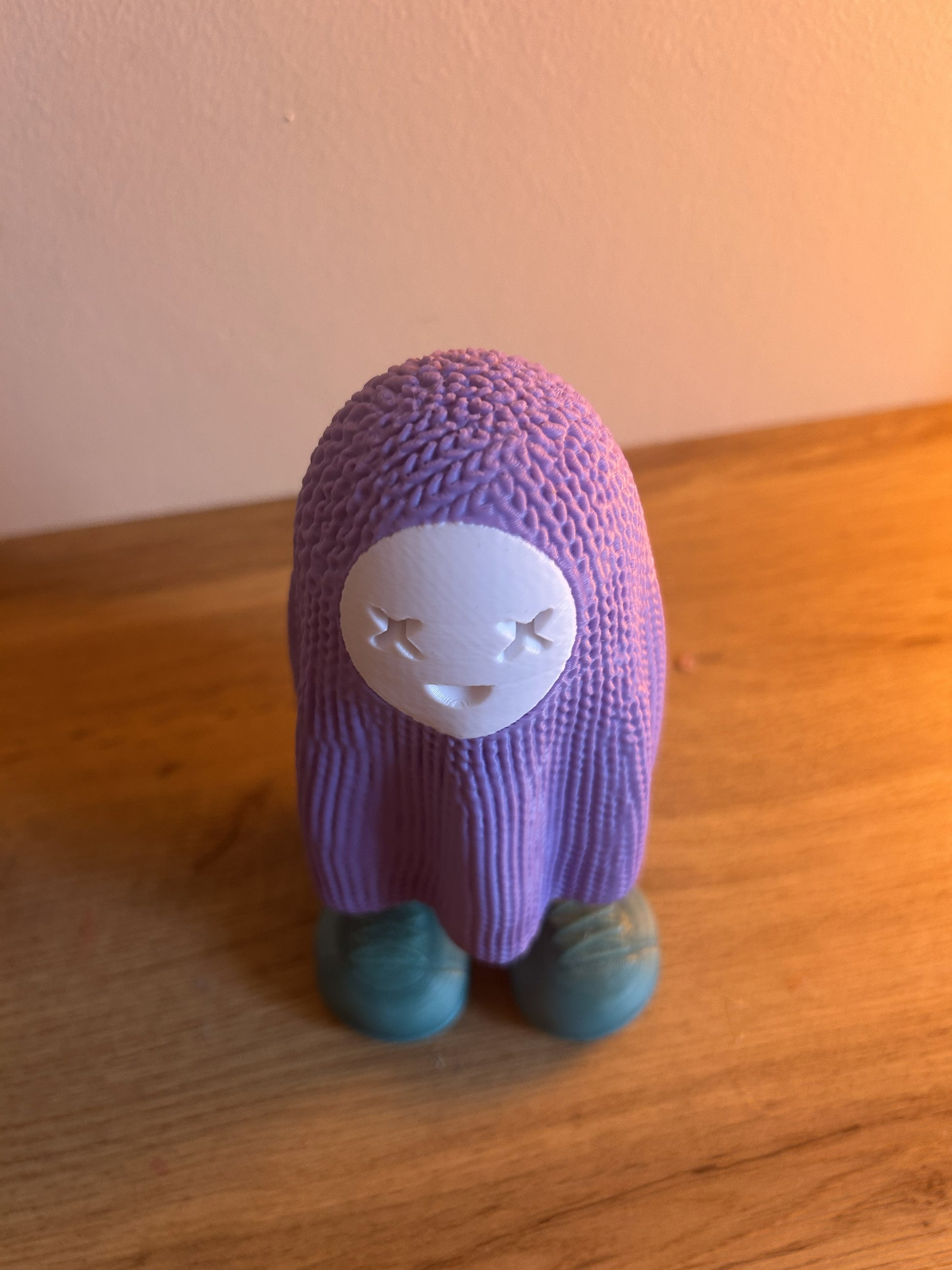 Dettaglio del Fantasmino Fjoccoloso stampato in 3D con finitura materica