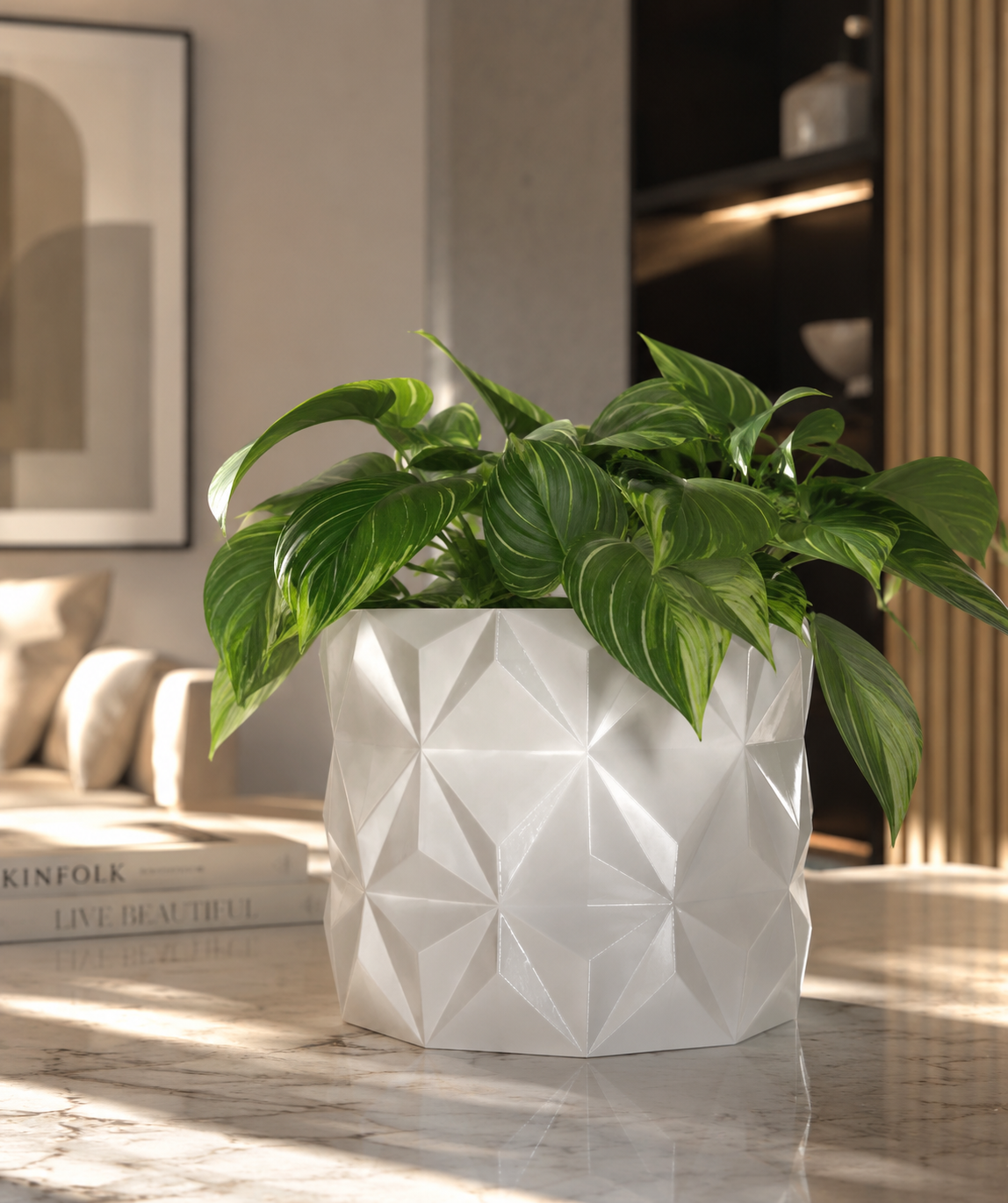 Vaso Albania 3D in PETG con pianta verde, vaso geometrico elegante per interni moderni