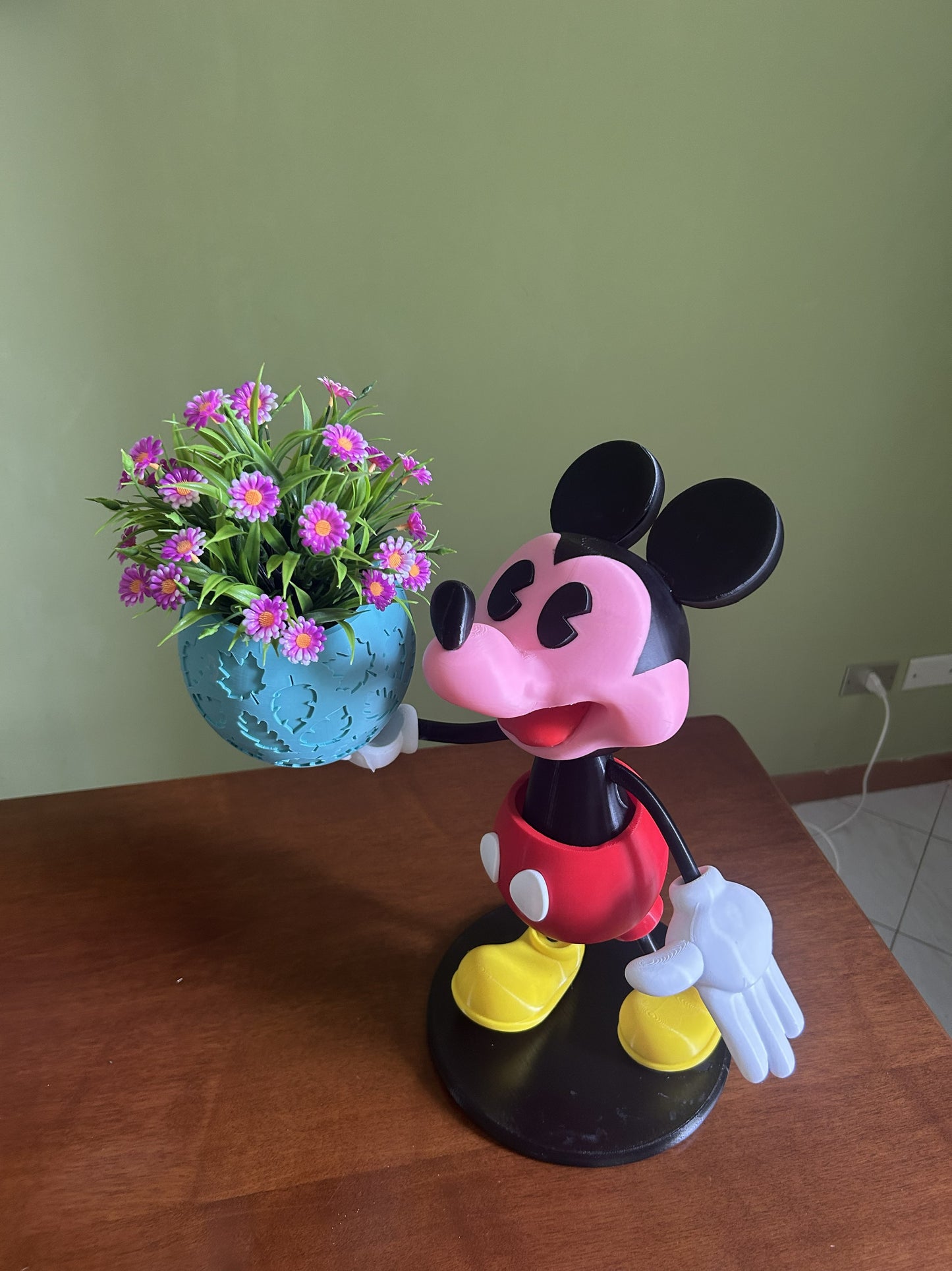 Vaso Mouse In Love XXL porta pianta decorativo stampato in 3D in PLA, vista frontale