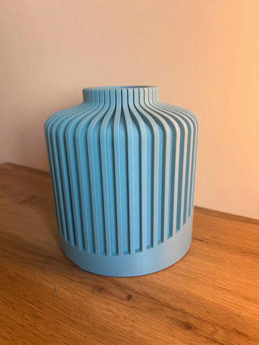 Vaso decorativo moderno in PLA stampato in 3D con texture a coste