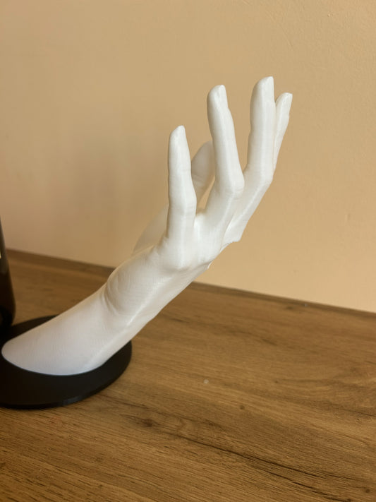 Porta bottiglie a forma di mano stampato in 3D in PLA