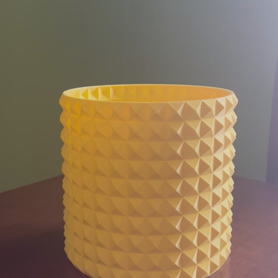 Modern decorative planter video featuring premium 3D printed geometric flower pot for indoor plants, home decoration and contemporary interior design.