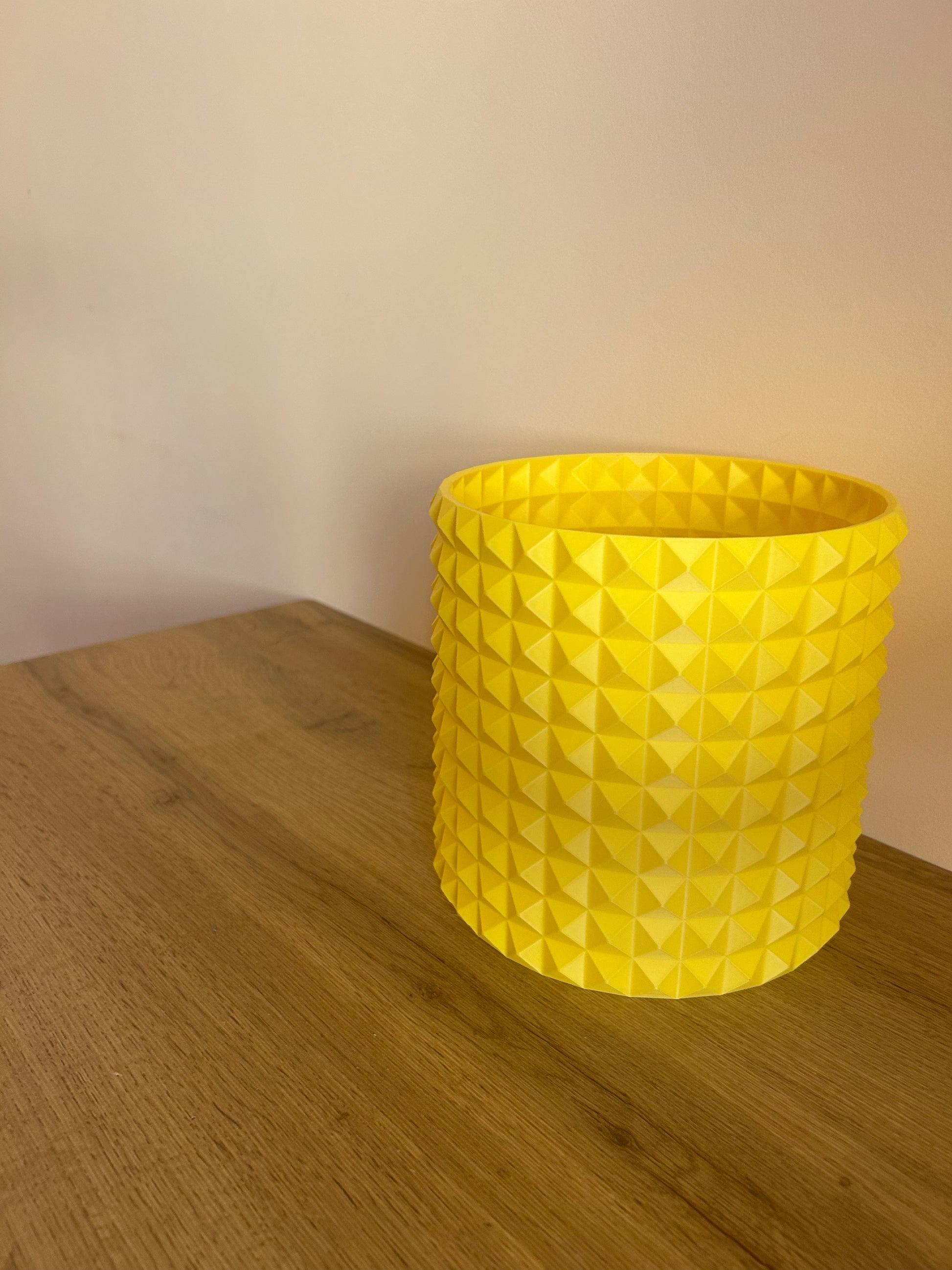Vaso 3D effetto diamante in PLA ecologico – complemento d’arredo moderno