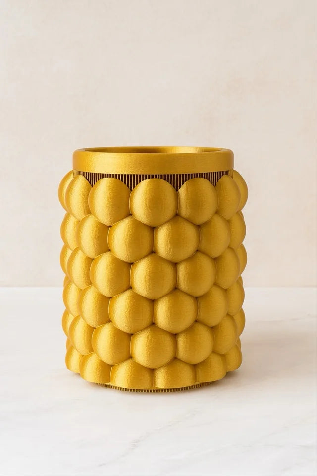 Vaso dorato moderno in plastica stampata in 3D