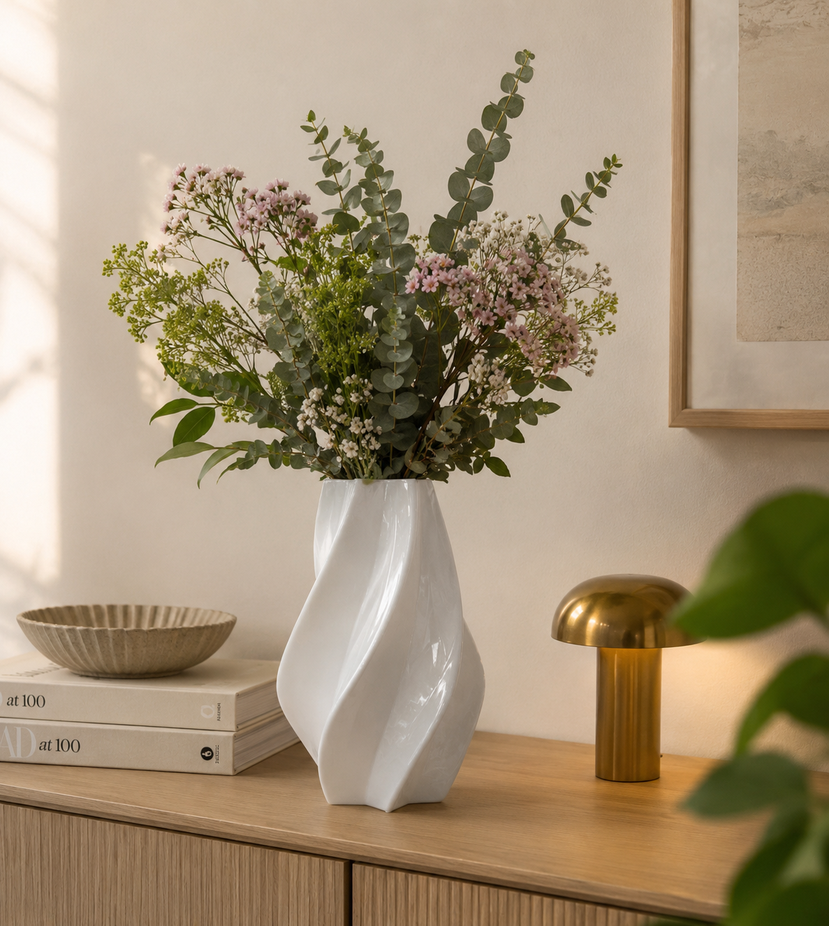 Vaso decorativo Stella Cometa con linee sinuose stampato in 3D