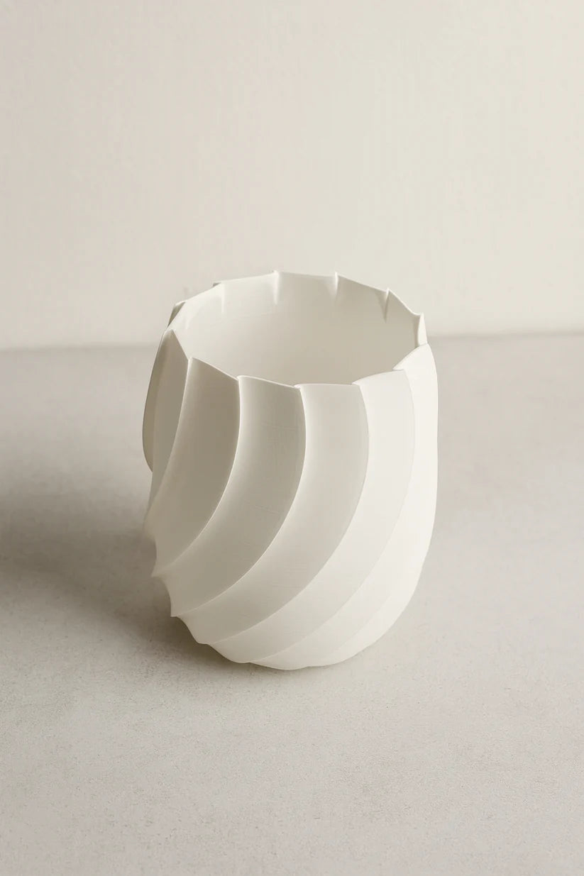 Vaso a spirale  stampato in 3D, ideale per arredamento moderno